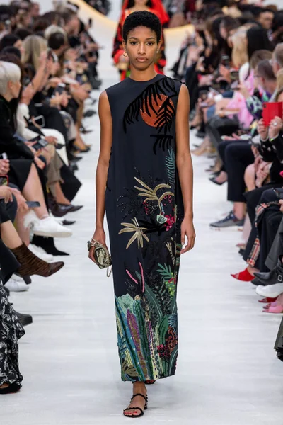 Look 39